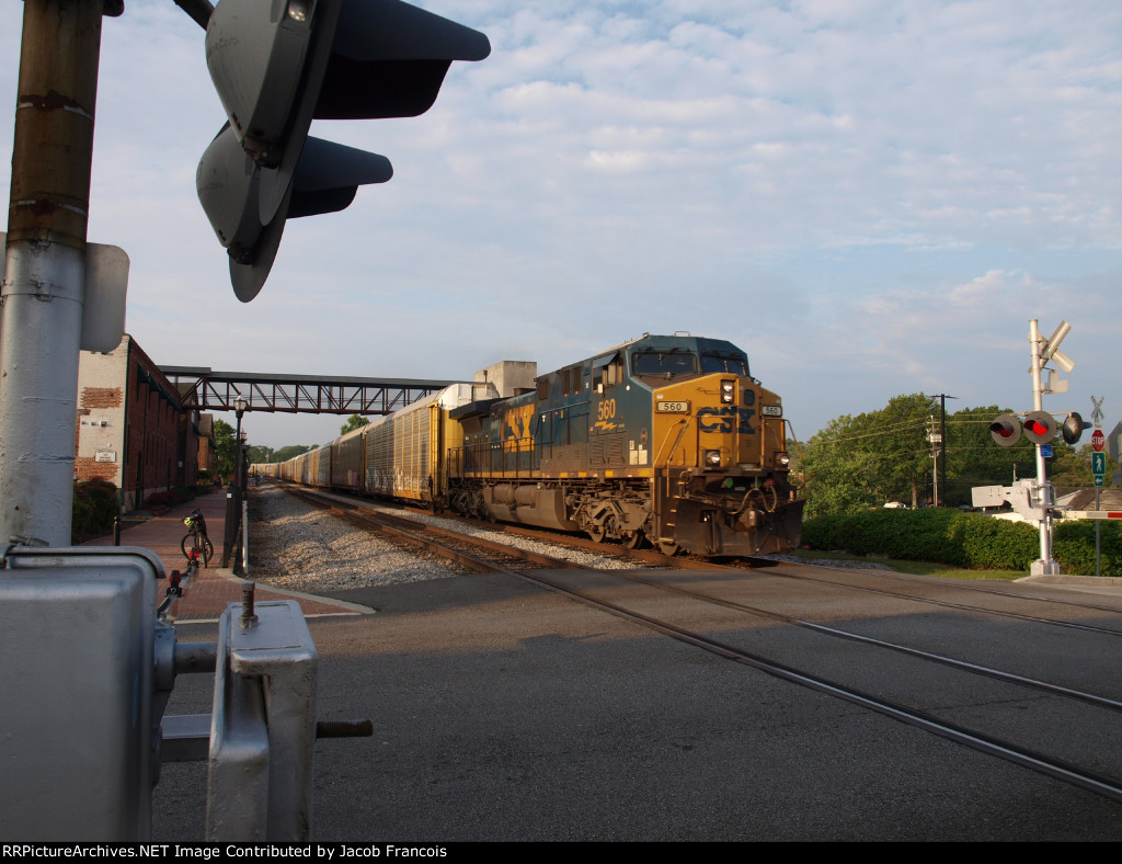 CSX 560